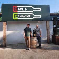 𝗖𝗮𝘃𝗲 & 𝗖𝗼𝗺𝗽𝗮𝗴𝗻𝗶𝗲