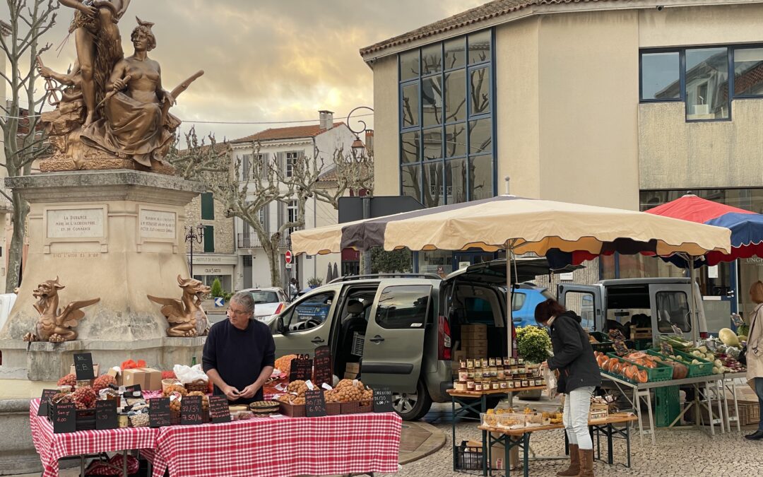 Le mercredi des producteurs place de la République à Châteaurenard